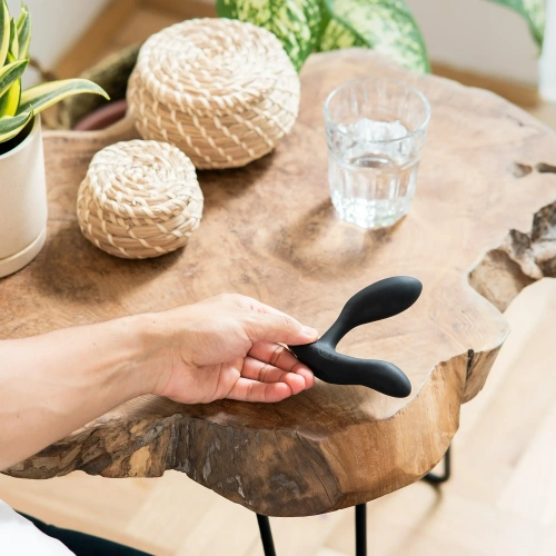 Луксозен простатен стимулатор с дистанционно и App We-Vibe Vector+ черен [15]